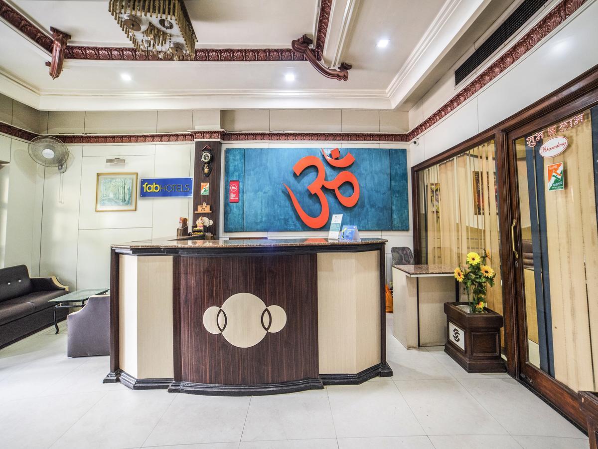 אינדורה Fabhotel Santoor Geeta Bhawan Square מראה חיצוני תמונה