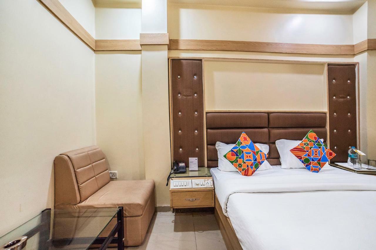 אינדורה Fabhotel Santoor Geeta Bhawan Square מראה חיצוני תמונה